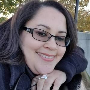 Meet your Posher, Yana